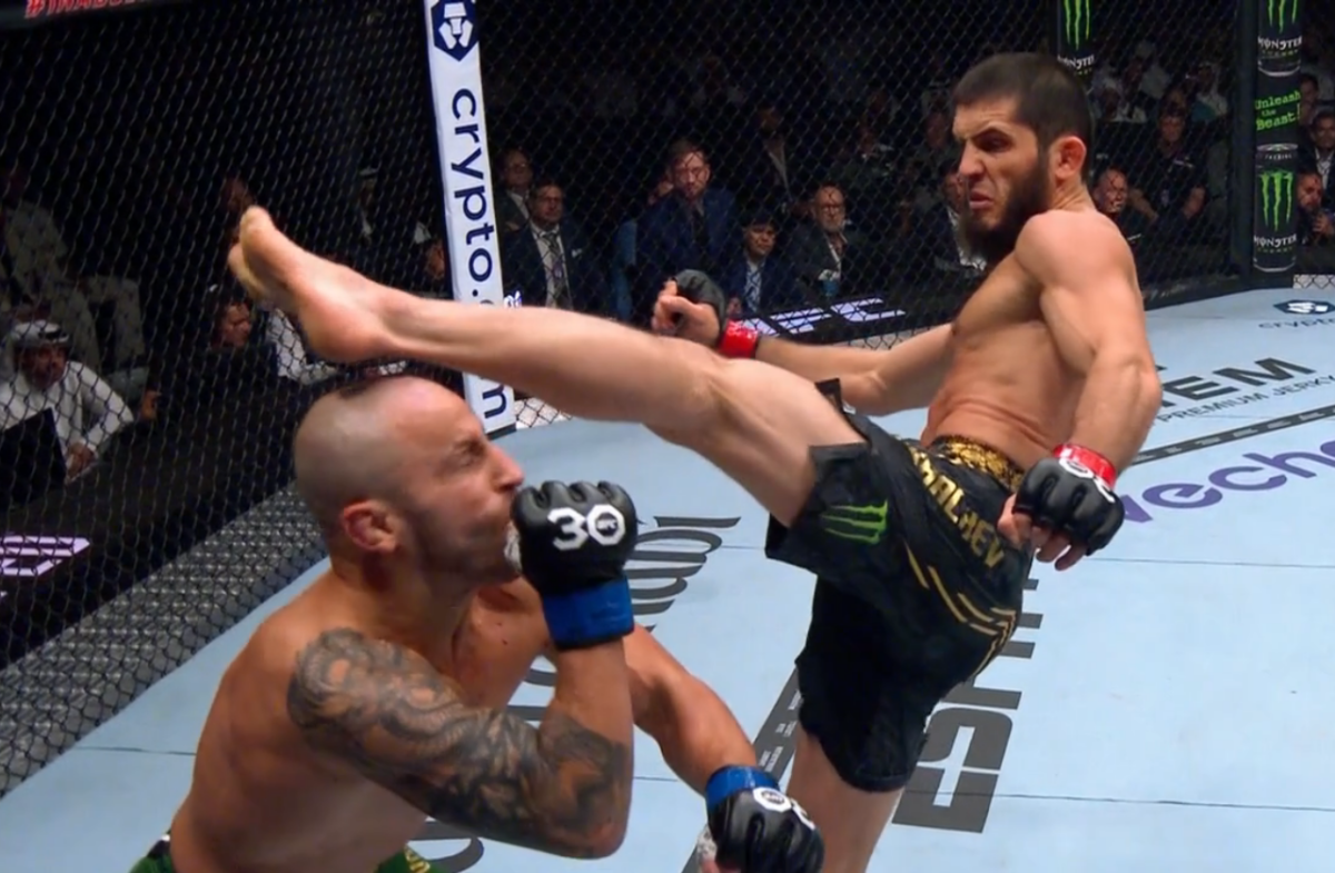 MMA Junkie’s Knockout of the Month for October: Champ-vs-champ rematch ends in swift head kick