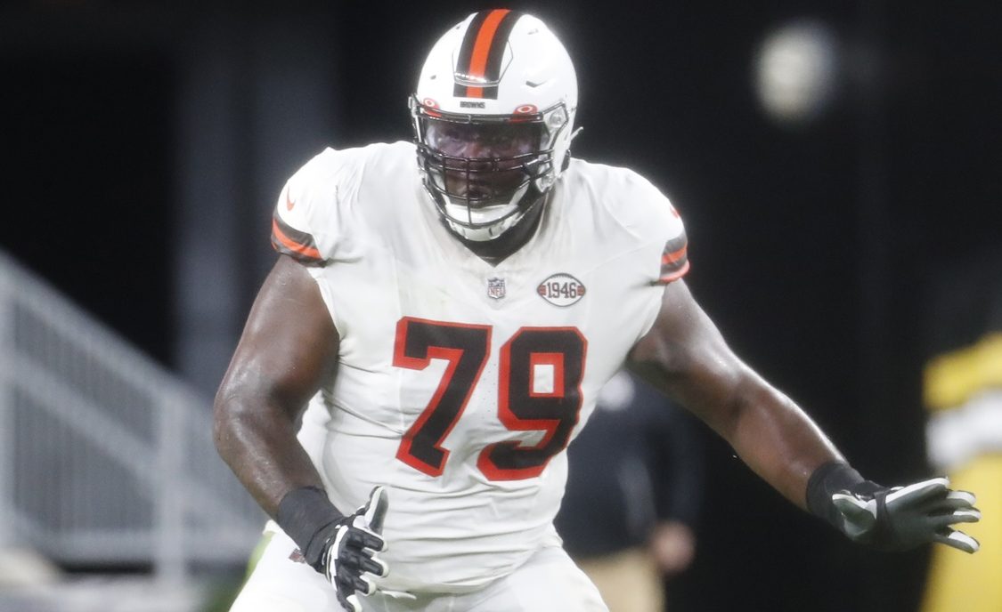 Browns to face Ravens pass rush without their top 3 offensive tackles in Week 10