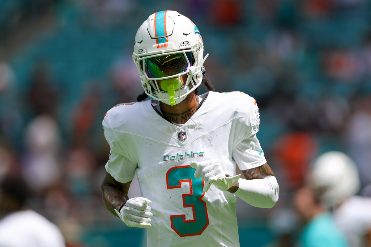 Dolphins waive WR Robbie Chosen