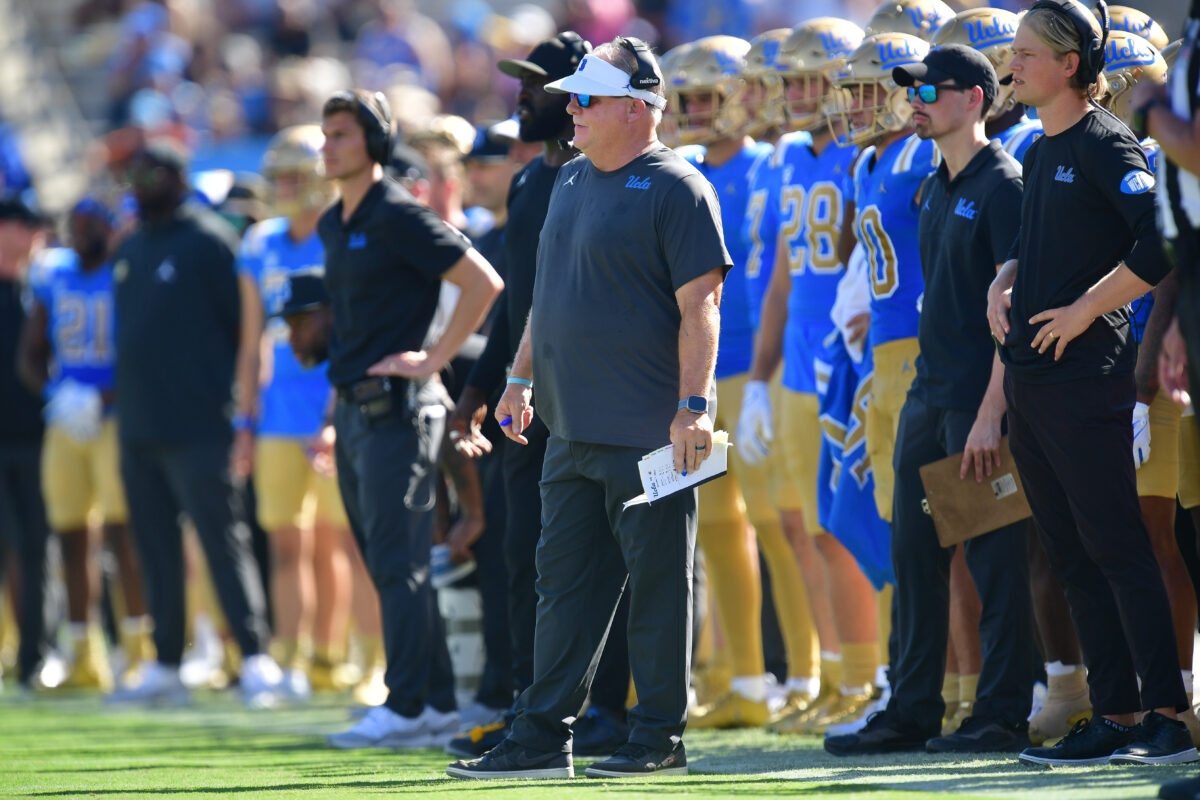Report: UCLA close to dismissing Chip Kelly as head coach of the Bruins