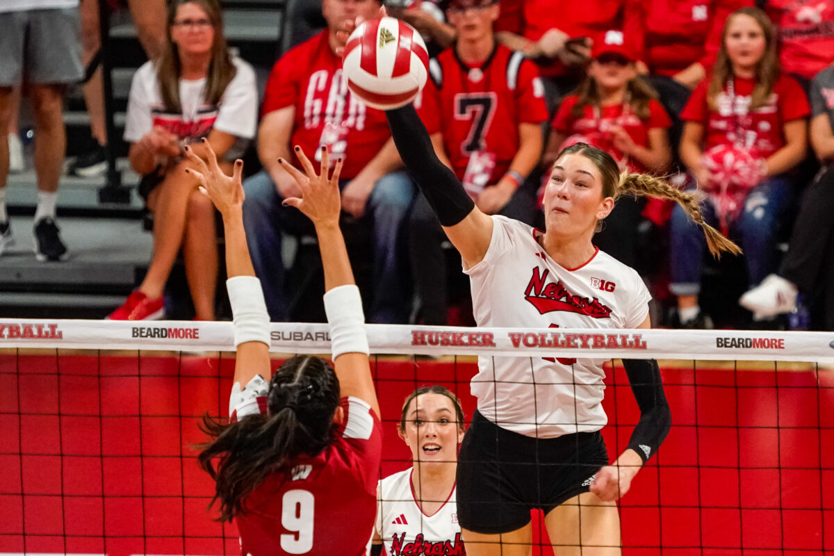 Nebraska volleyball earns share of conference title with win over Michigan