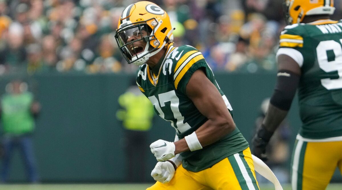 Packers rookie CB Carrington Valentine stands out in place of Rasul Douglas