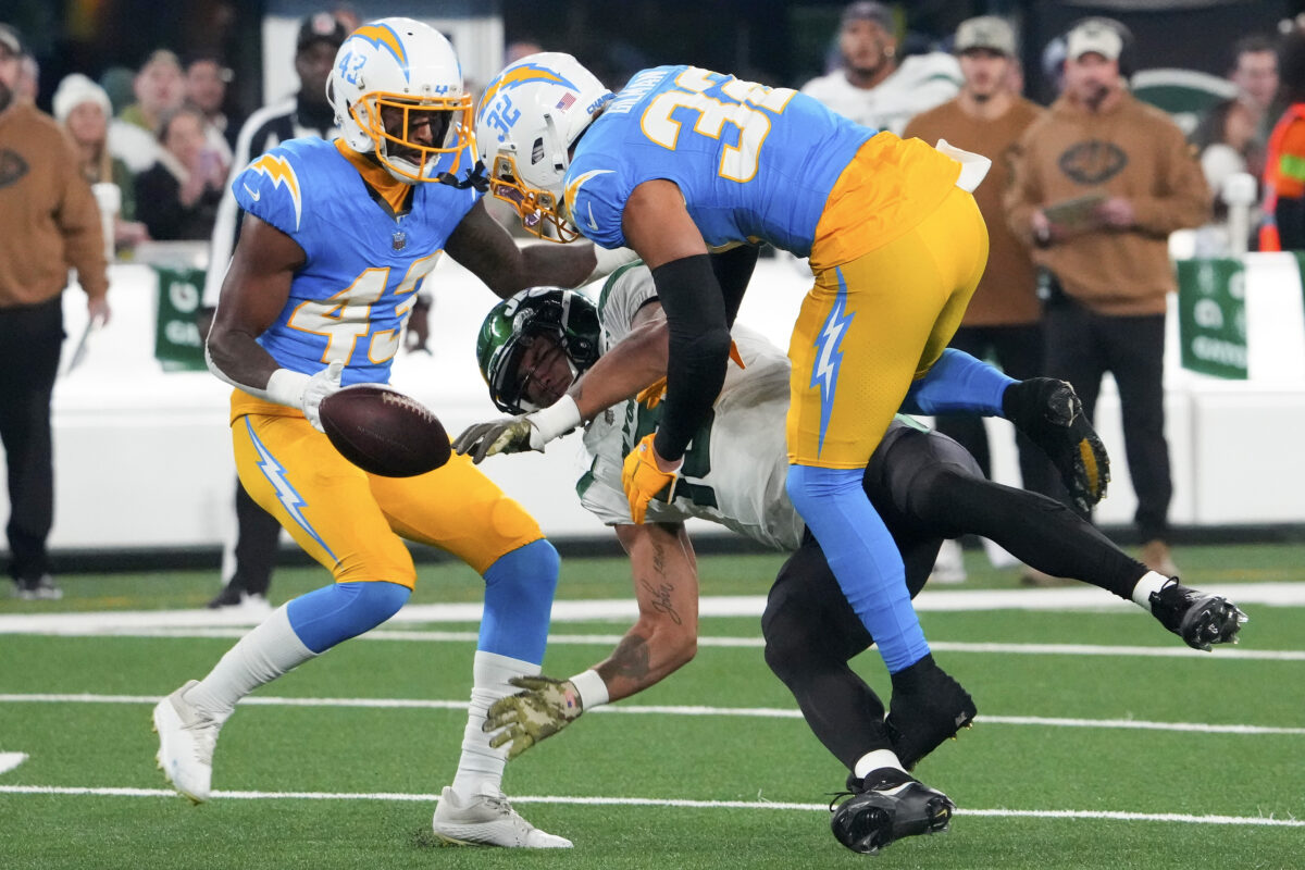 Studs and duds from Chargers’ 27-6 win over the Jets