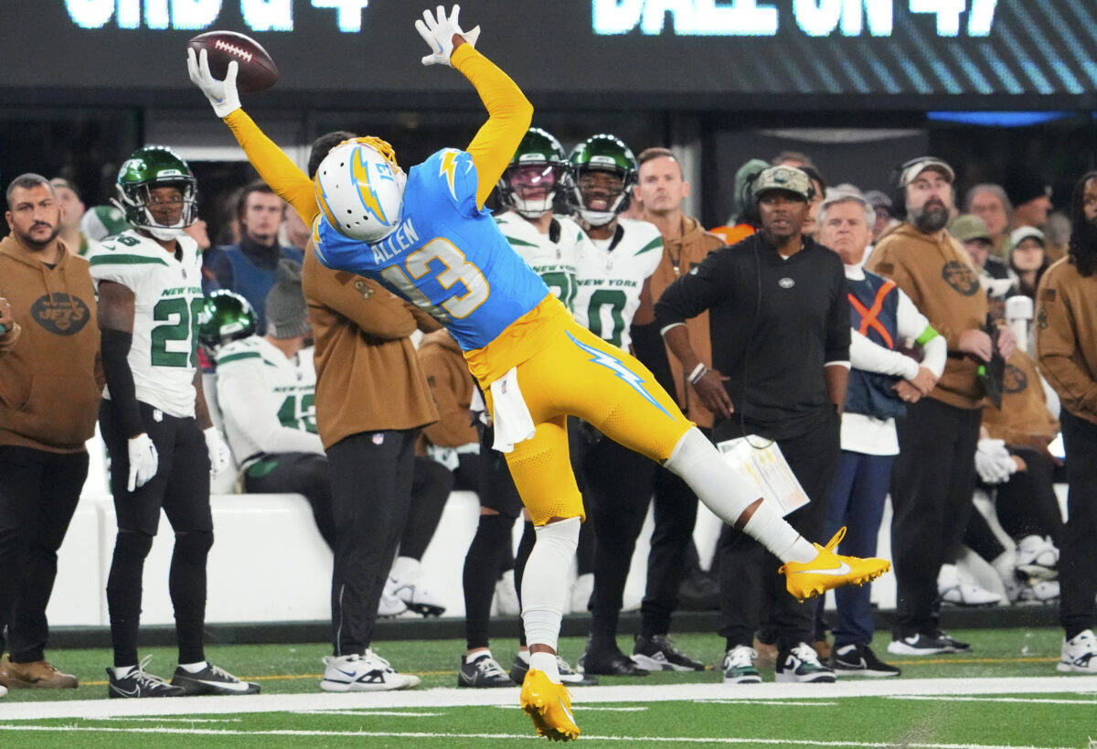 Chargers WR Keenan Allen reaches 10,000 receiving yards: ‘One of the best to ever do it’