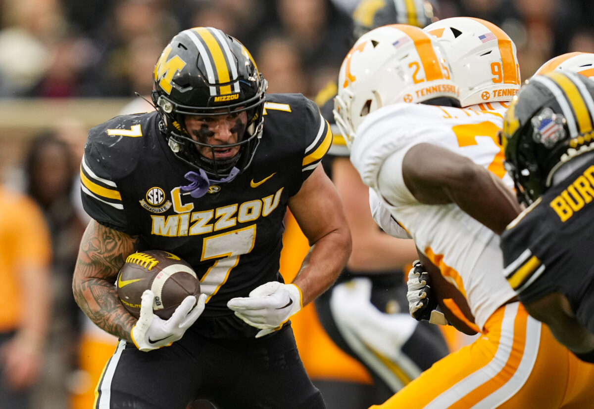 Missouri ends losing streak to Tennessee