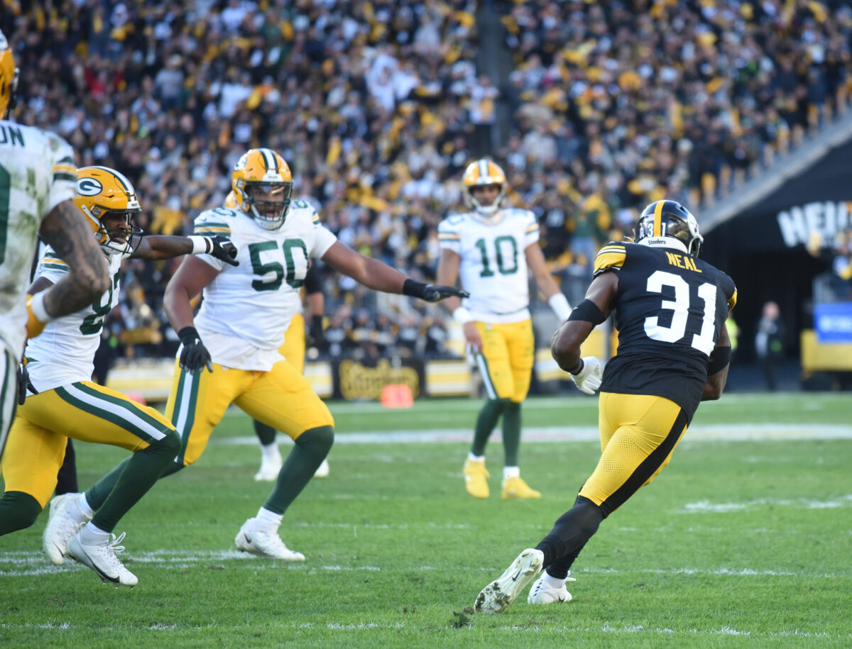 Packers able to move ball but red zone woes doom offense vs. Steelers