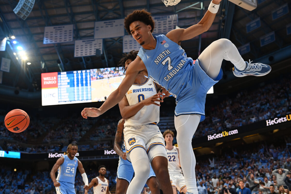 WATCH: Seth Trimble gets Dean Dome on feet after big dunk