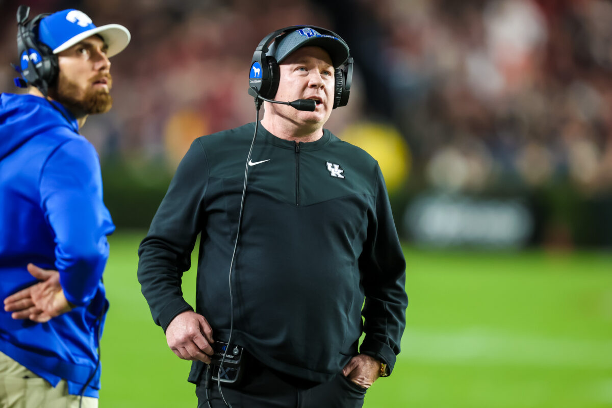 Report: Kentucky HC Mark Stoops is a candidate to take over at Texas A&M