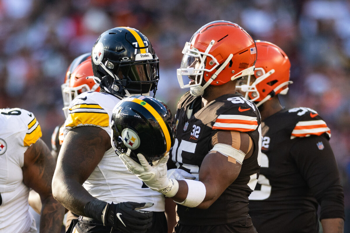 Steelers act fast after Myles Garrett picks up Kenny Pickett’s helmet