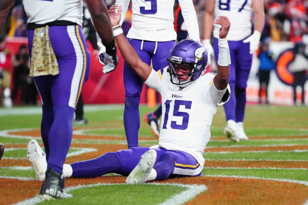 Vikings reach for victory: The Real Forno Show
