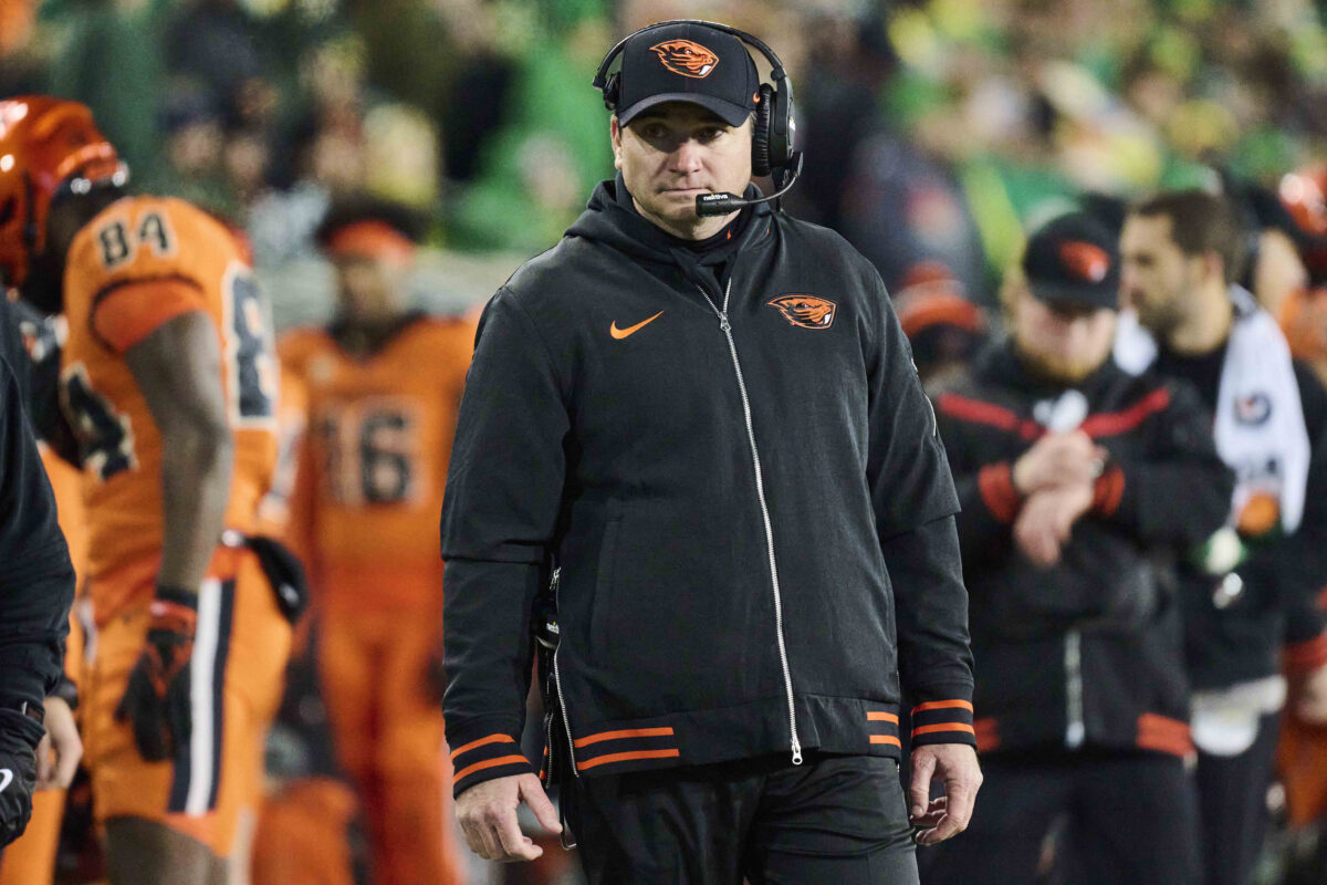 Oregon State athletic director issues statement on Jonathan Smith’s departure