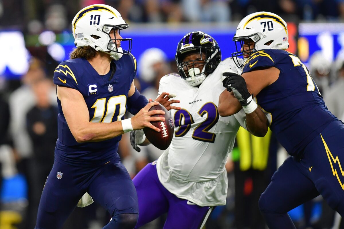 Justin Madubuike becomes first Ravens player since 2017 to reach 10 sacks