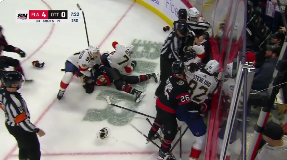 NHL referee hilariously gave every player on the ice a 10-minute misconduct after big Panthers-Senators brawl