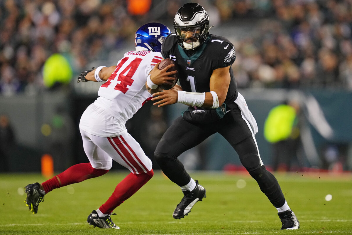 Eagles to wear all-black uniforms for critical Christmas Day matchup vs. Giants