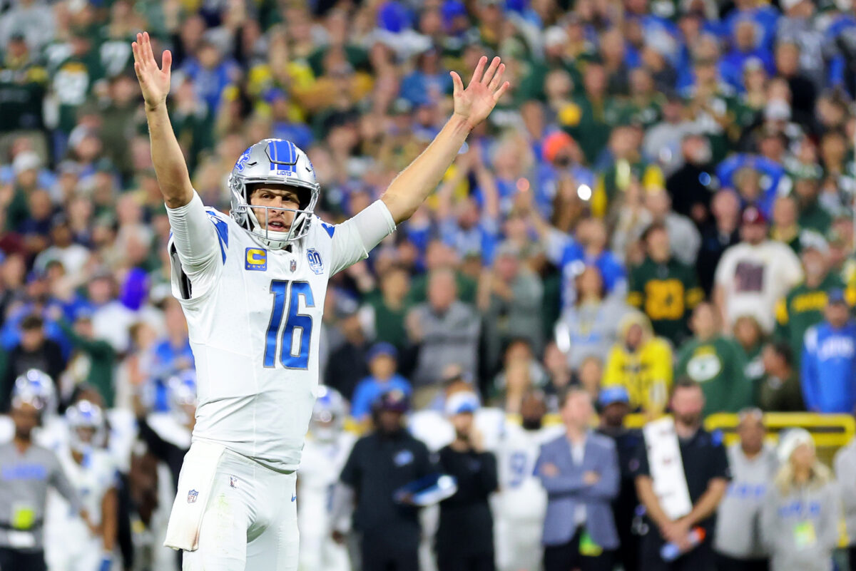 Jared Goff pulled off positive passing mark that Matthew Stafford never did in Detroit