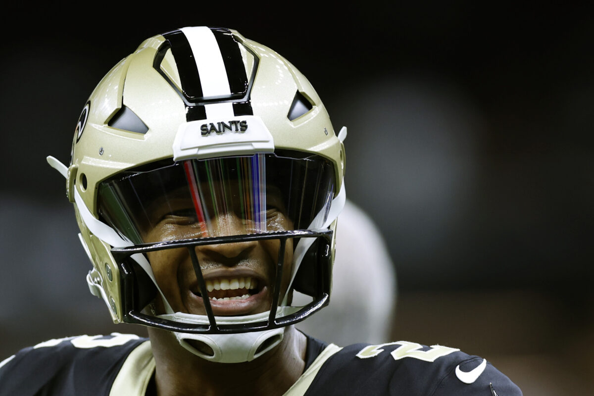 Saints fans can’t believe Jameis Winston got away with this wild pass