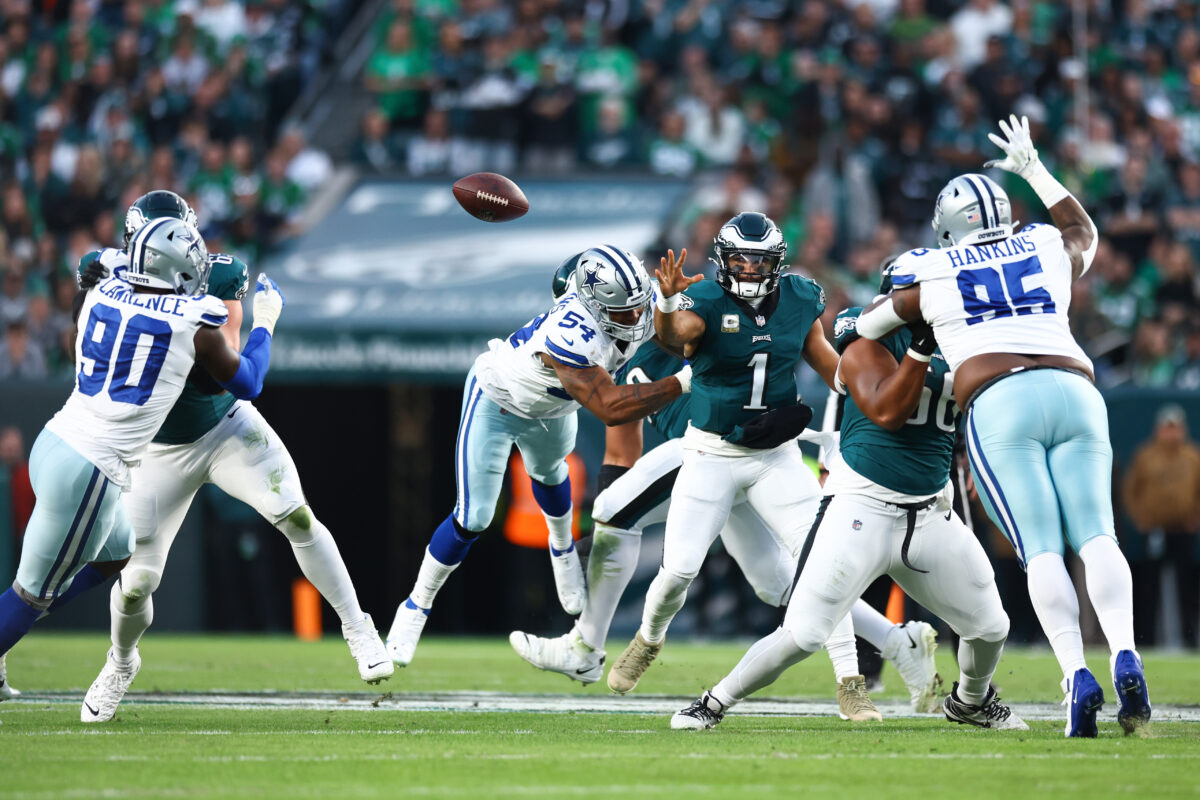 Three bets and one parlay to make in the Eagles-Cowboys game