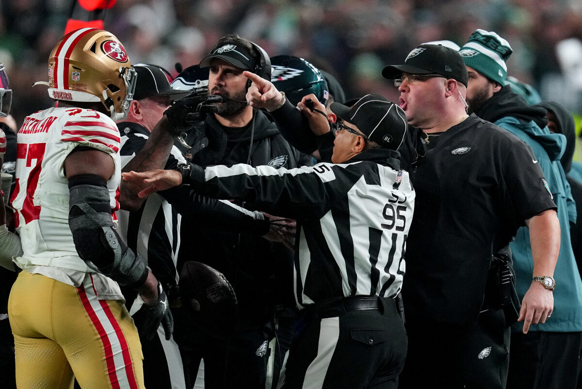 Kyle Shanahan speaks on 49ers LB Dre Greenlaw ejection from Eagles game