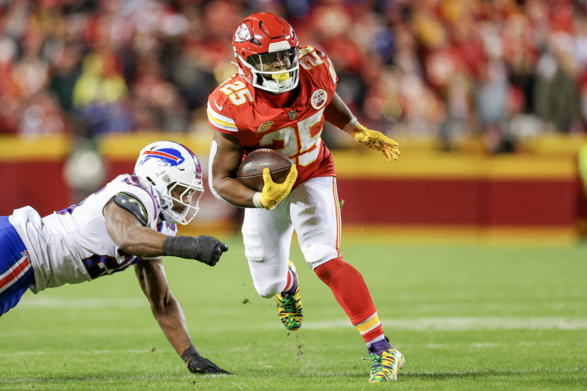 Best Fantasy Football waiver wire pickups for Week 17