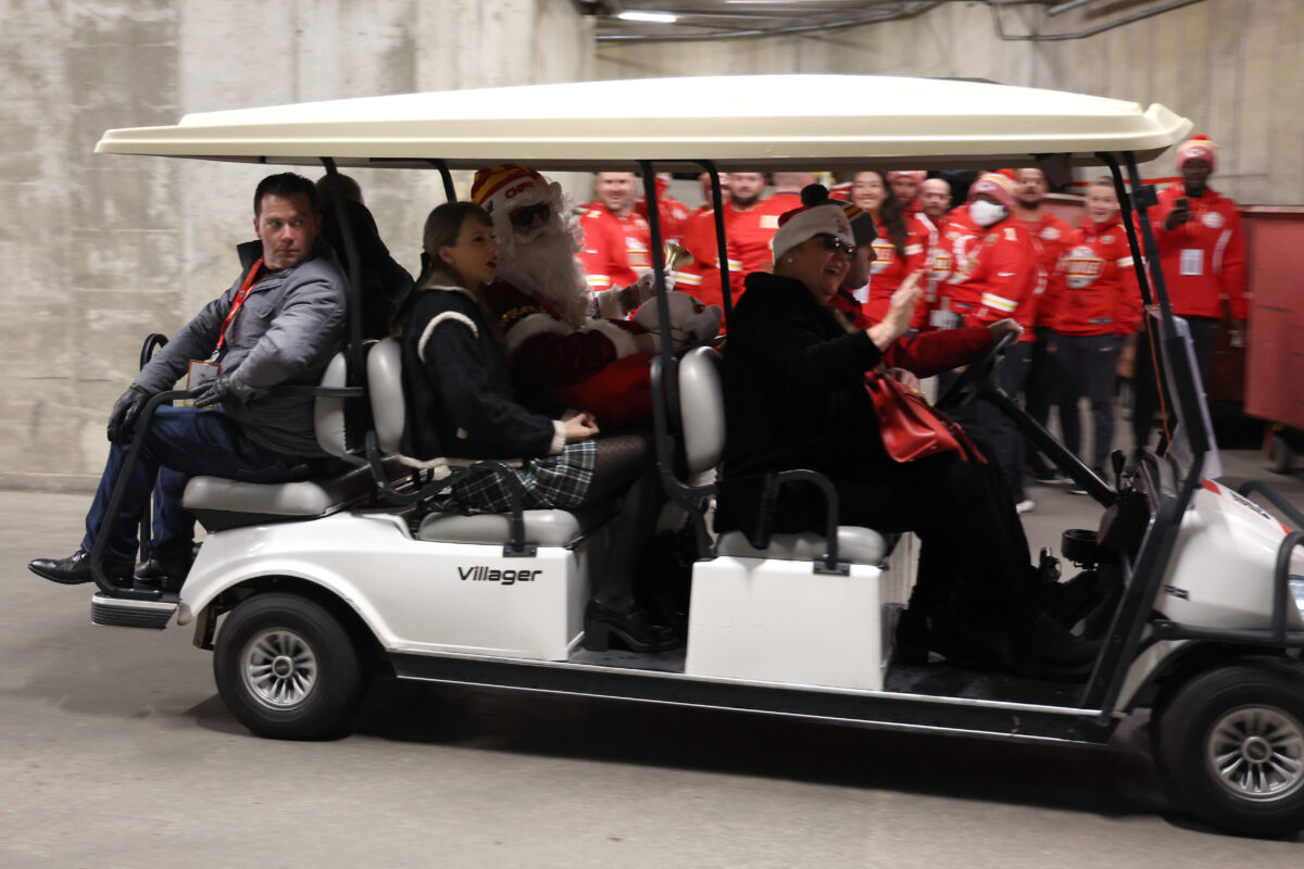 It’s Taylor Swift and Santa Claus at Arrowhead for Christmas