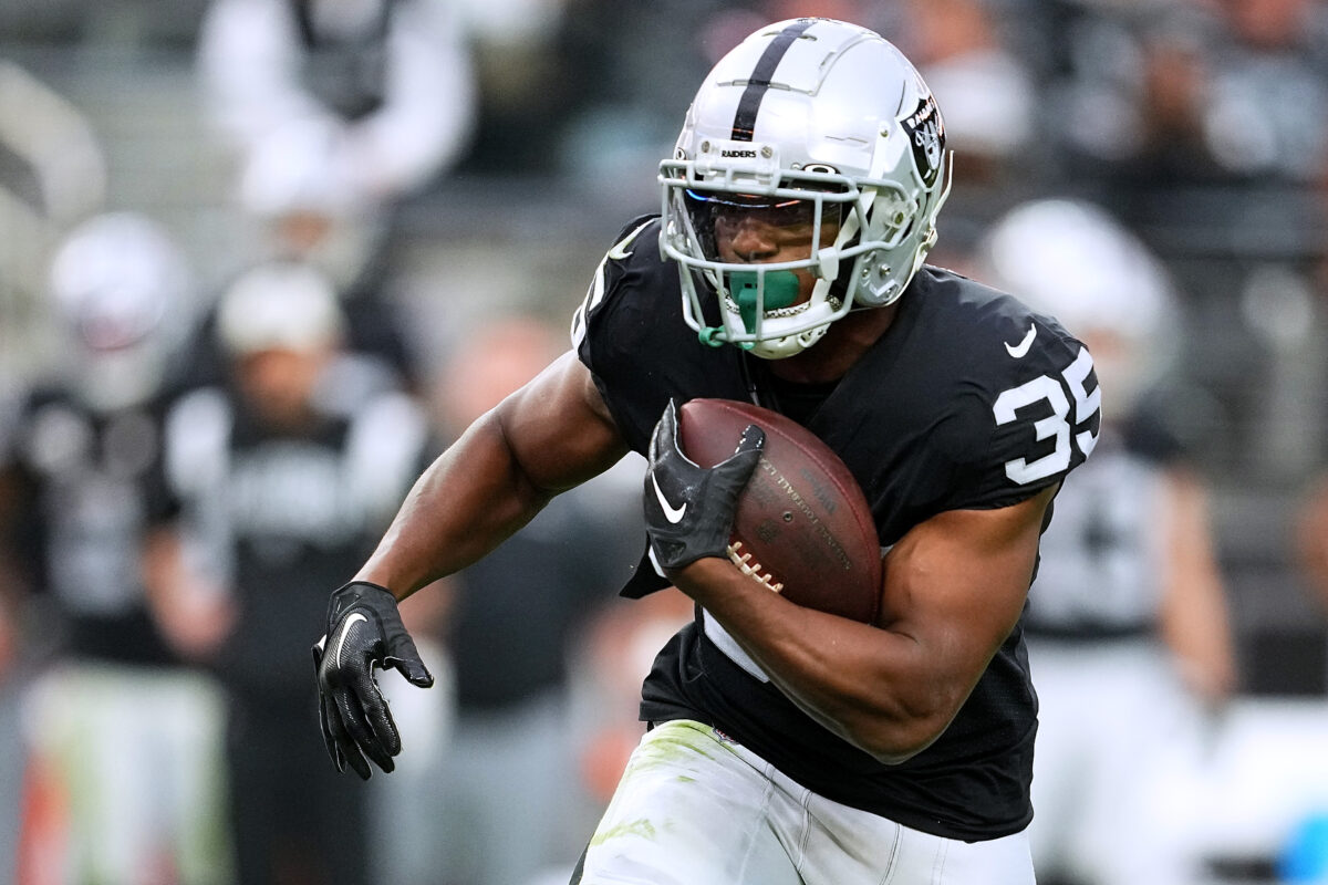 Fantasy Football: 12 waiver wire targets for Week 15