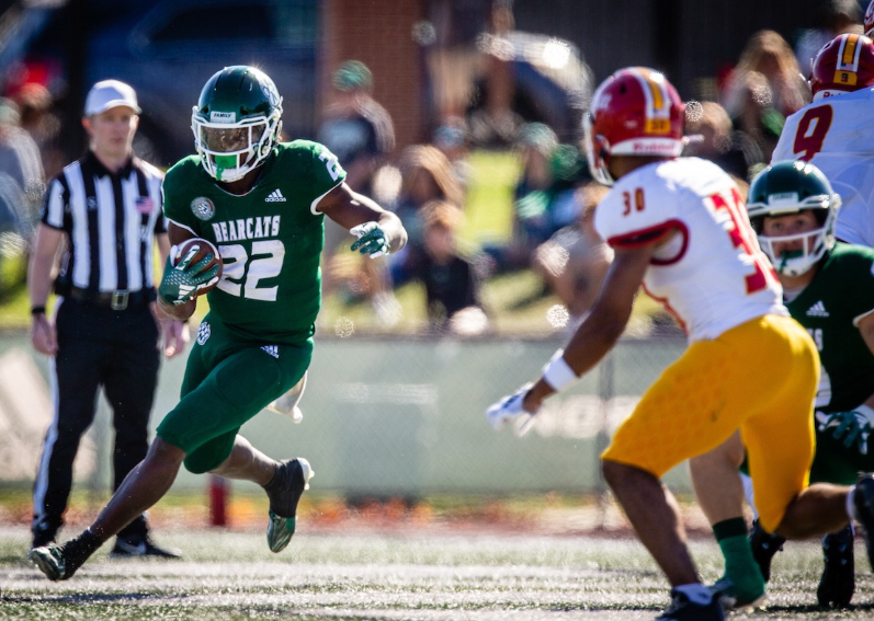 WATCH: New Oregon RB Jay Harris shows size and speed in highlight film