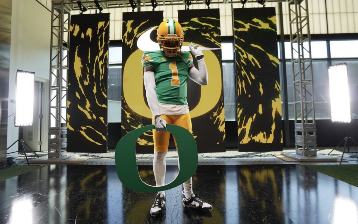 Oregon fans react to Ducks’ late flip of 4-star WR Jeremiah McClellan from Ohio State