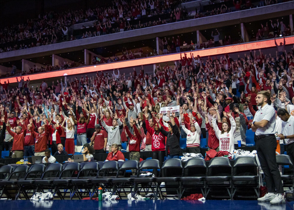 Pre-game buzz: Fans ready for final non-conference clash between Hogs and Sooners