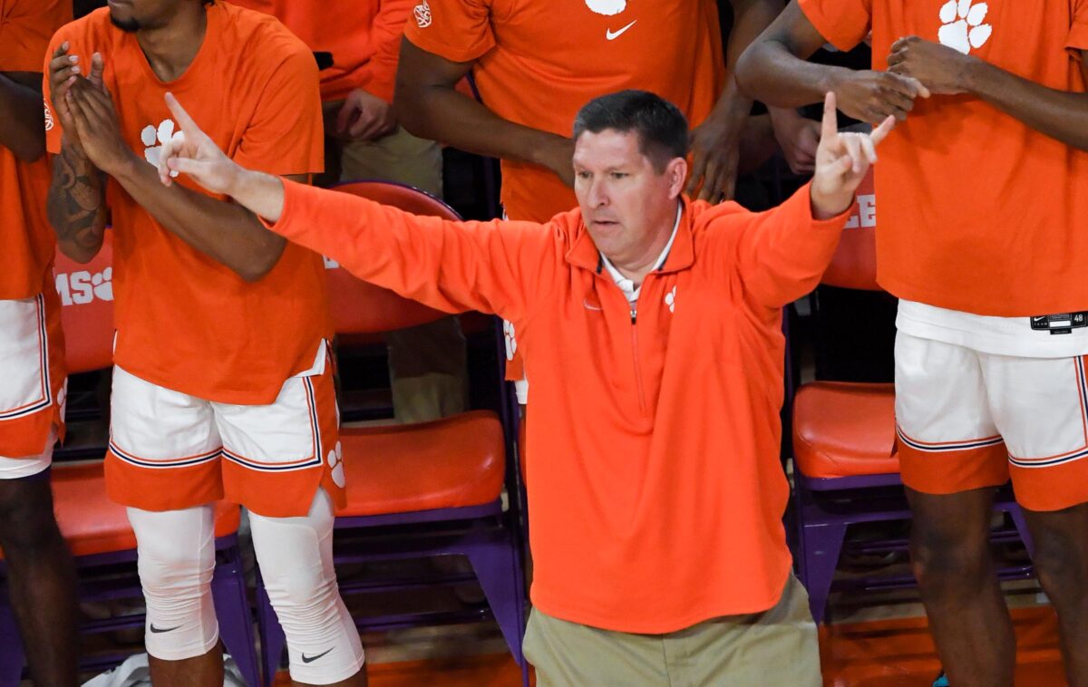 Clemson debuts in the latest USA TODAY Sports Men’s Basketball Coaches Poll