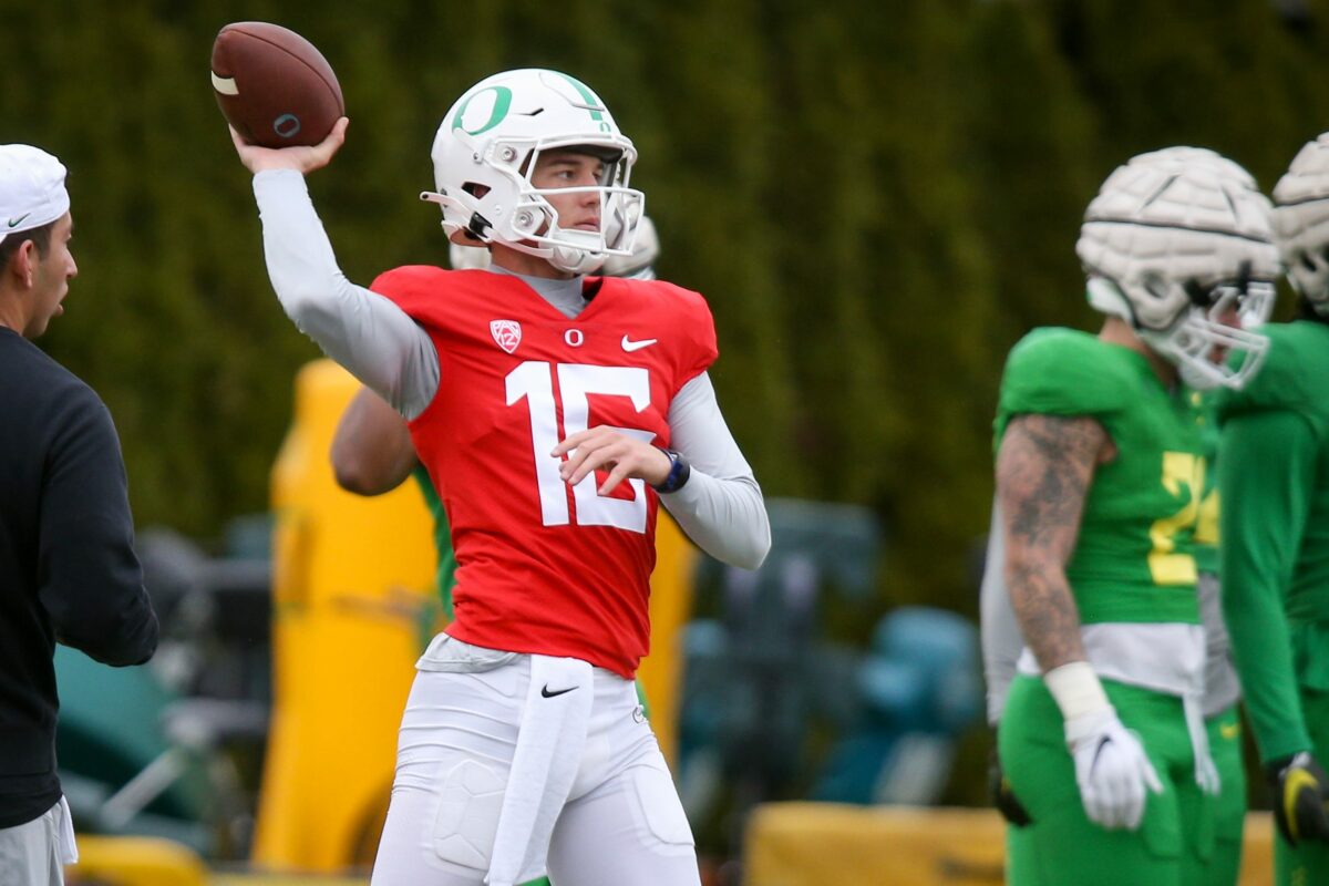 Freshman QB Austin Novosad expected to be available for Ducks in Fiesta Bowl