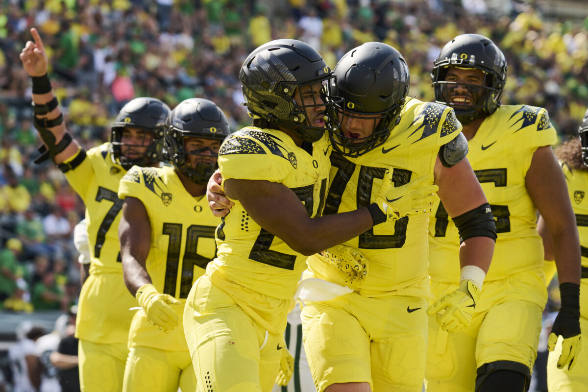 Duck fans react to news that RB Dante Dowdell will enter transfer portal