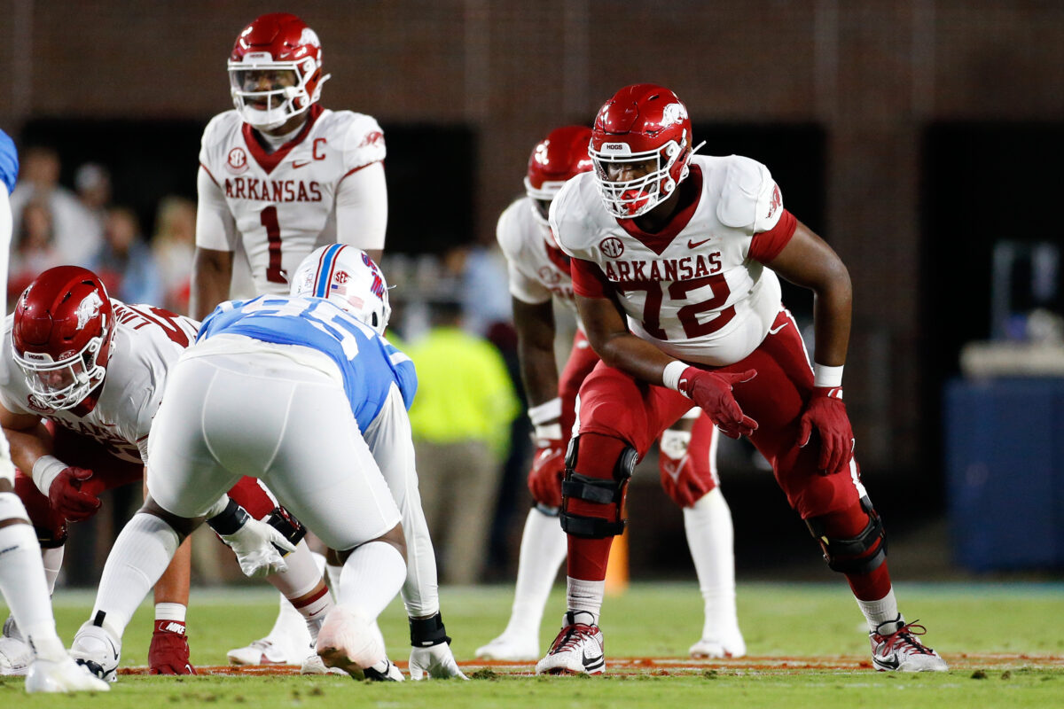 Arkansas offensive linemen Ty’Kieast Crawford and Andrew Chamblee announce plans for 2024