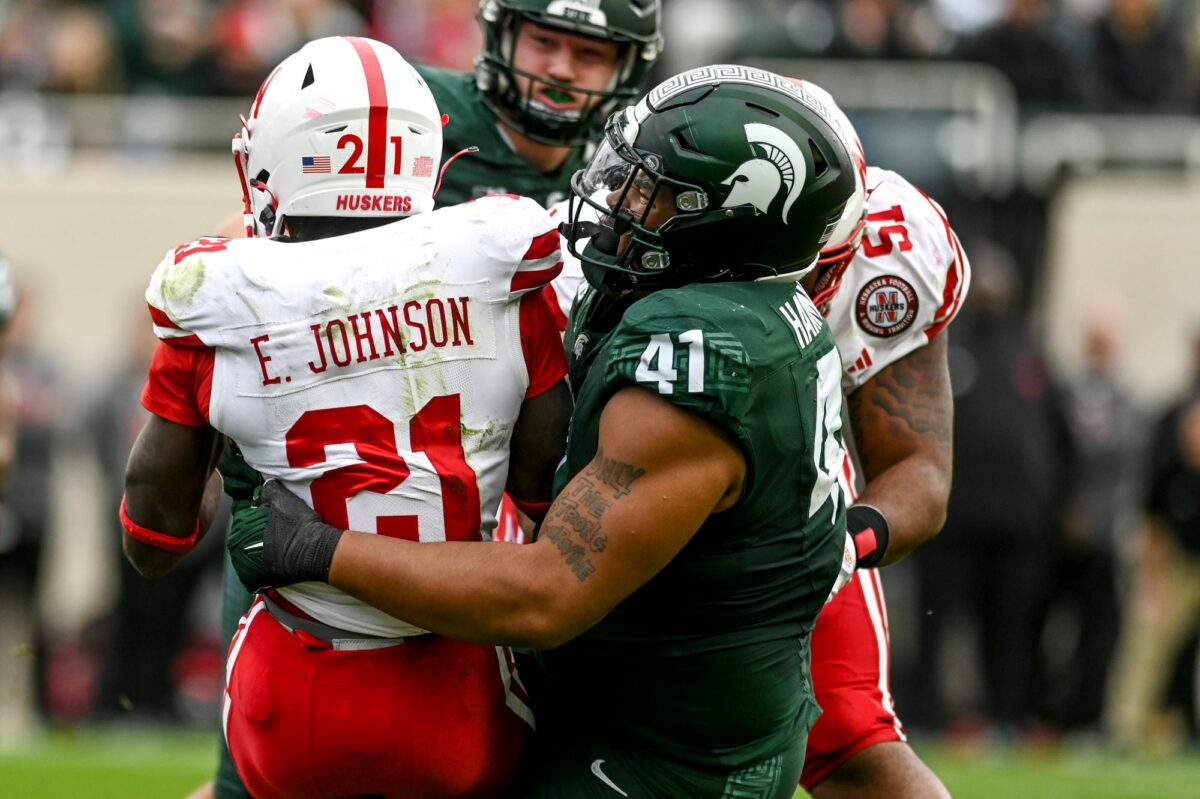Report: Michigan State DL Derrick Harmon to visit Oregon this weekend