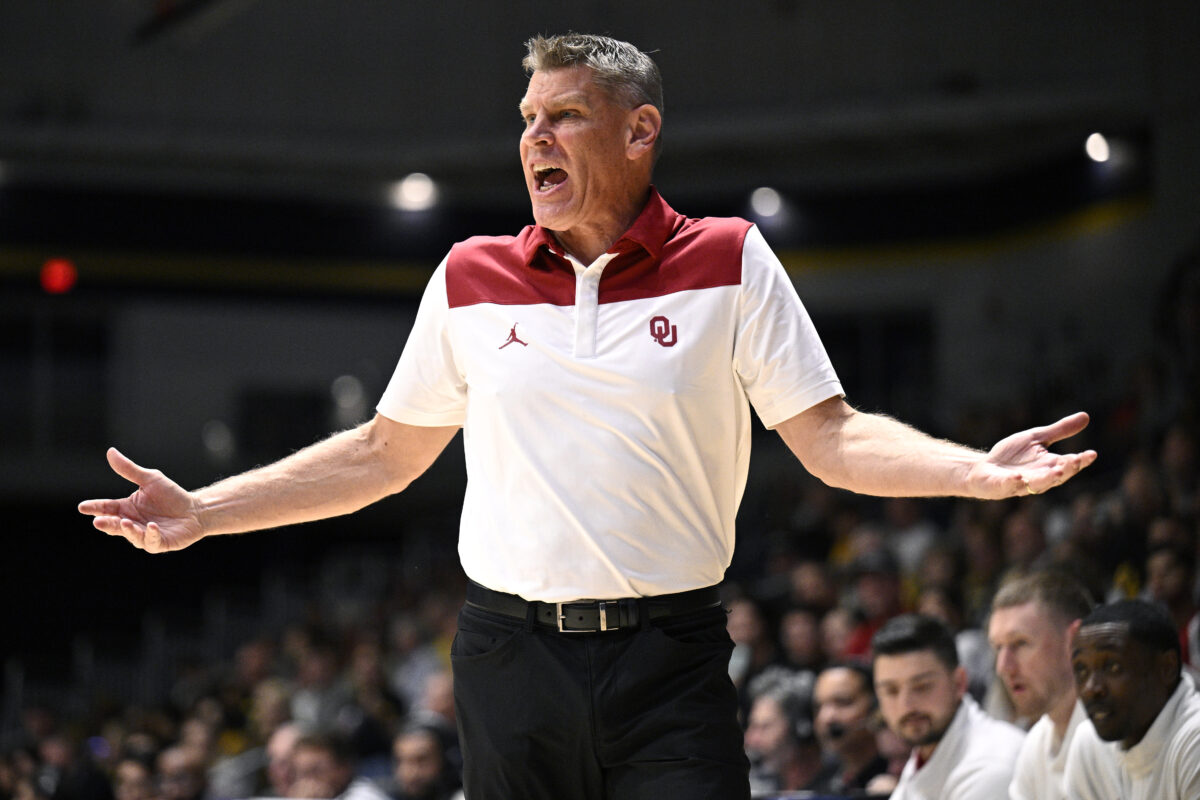 ‘Every game is an opportunity’: Porter Moser on building your NCAA tournament résumé