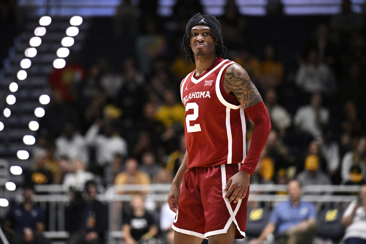 Where do the Oklahoma Sooners rank among remaining unbeatens in college basketball?