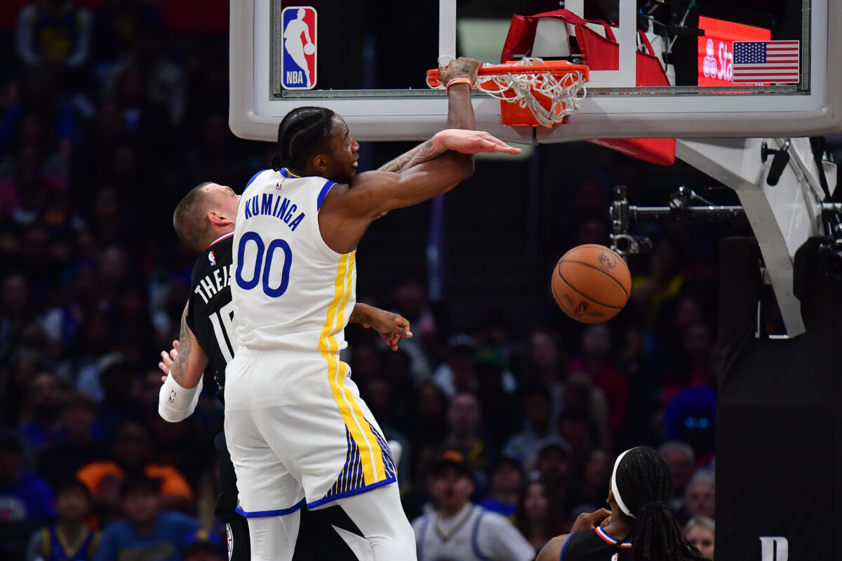 Watch: Jonathan Kuminga explodes for powerful hammer dunk over Clippers’ Daniel Theis