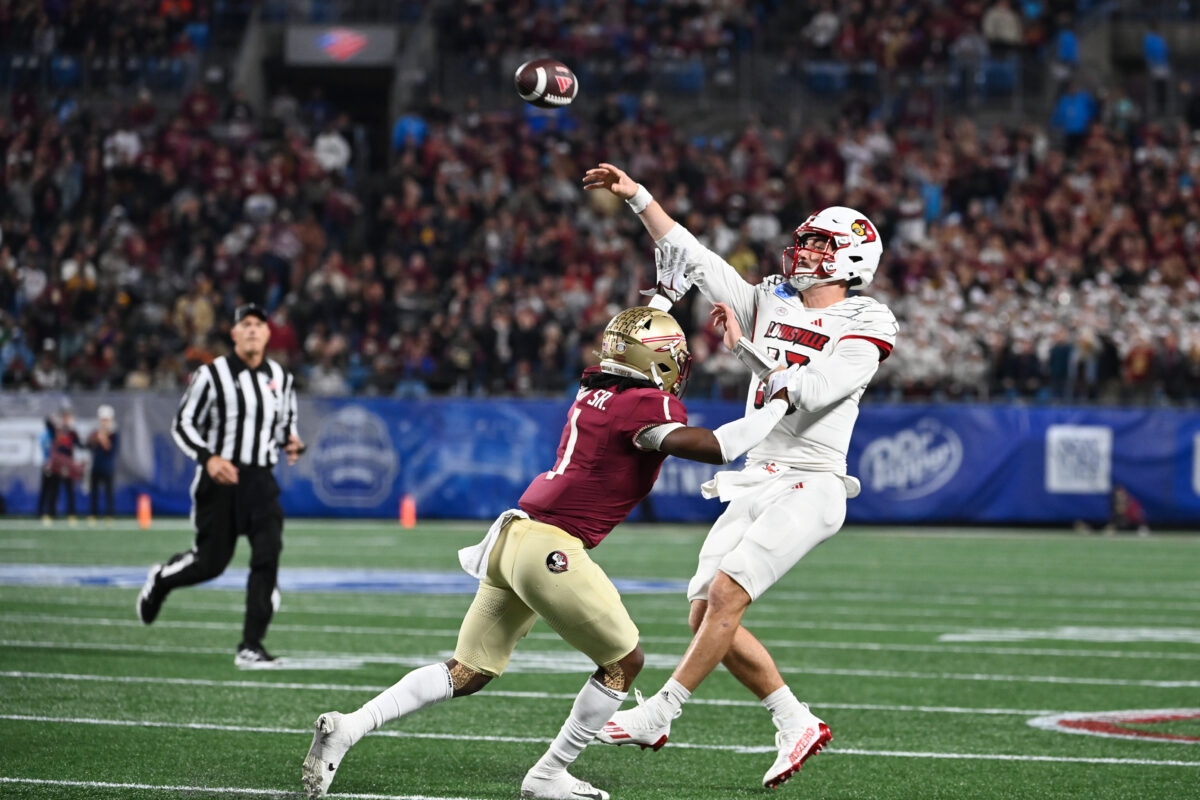 Florida State upends Louisville, raises mark to 13-0