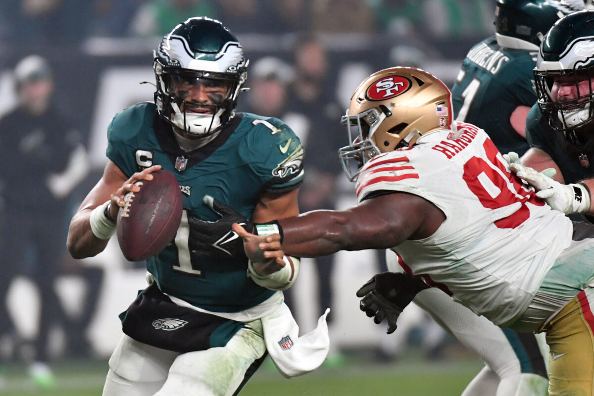Jalen Hurts must fix this one issue to turn the Eagles’ offense around