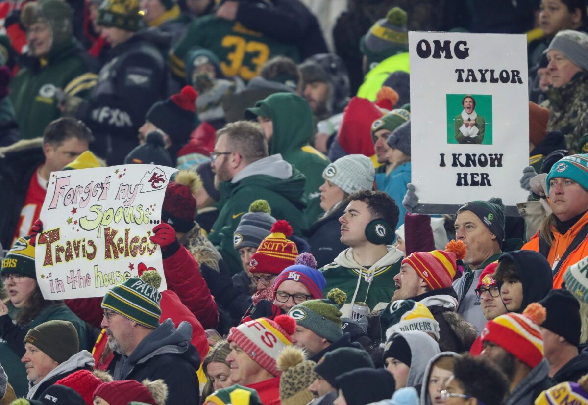‘Swifties’ react to Taylor Swift, Chiefs’ Week 13 loss vs. Packers on ‘Sunday Night Football’