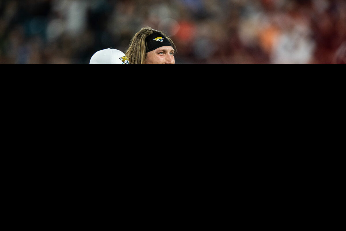 Fans react: Trevor Lawrence goes down with ankle injury