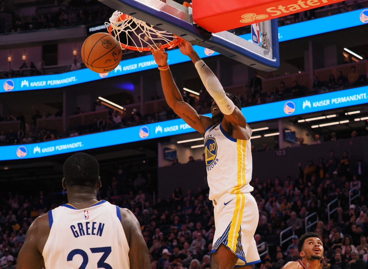 Watch: Draymond Green finds Jonathan Kuminga for explosive alley-oop vs. Trail Blazers