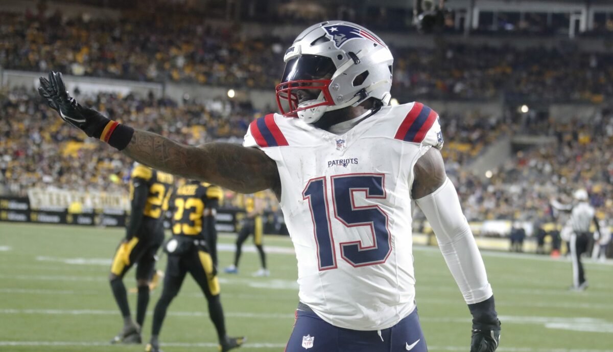 Studs and duds in Patriots’ unbelievable upset win over Steelers