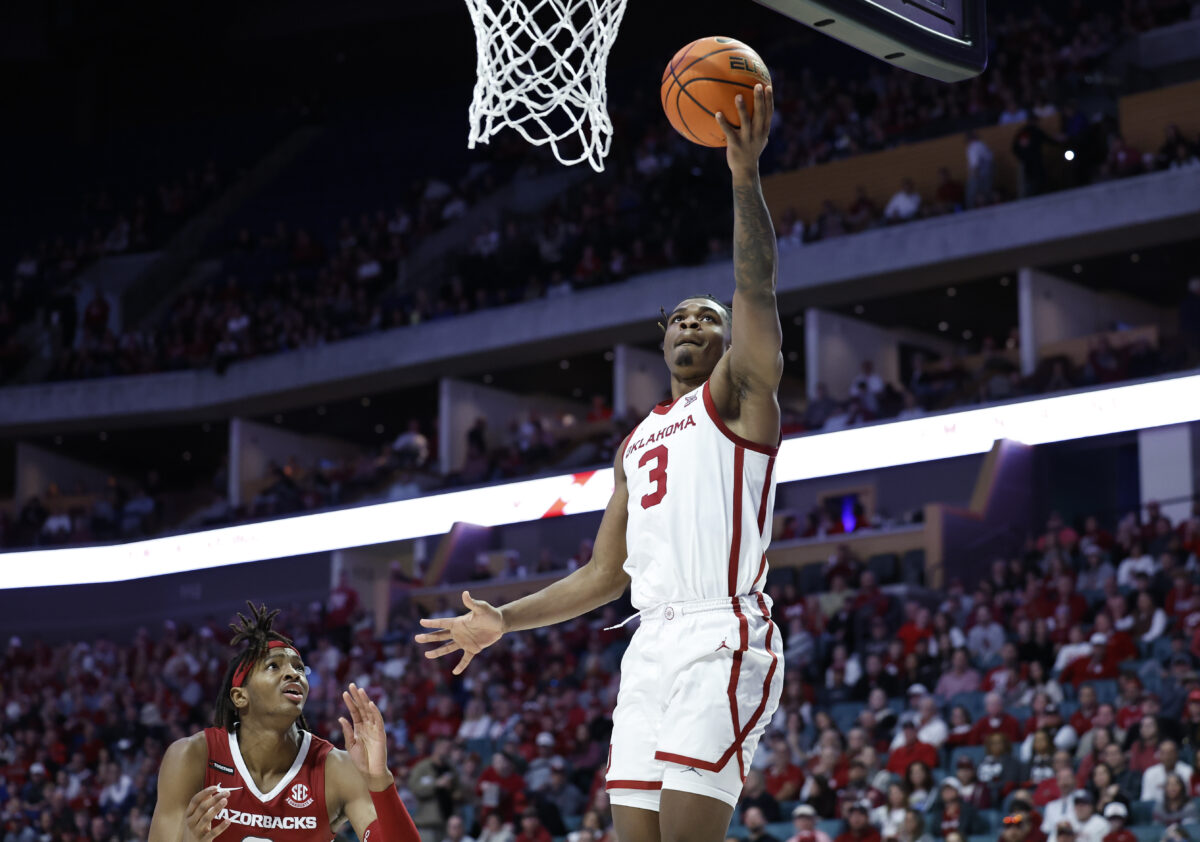 Oklahoma moves to 9-0 on the season after dispatching Arkansas 79-70