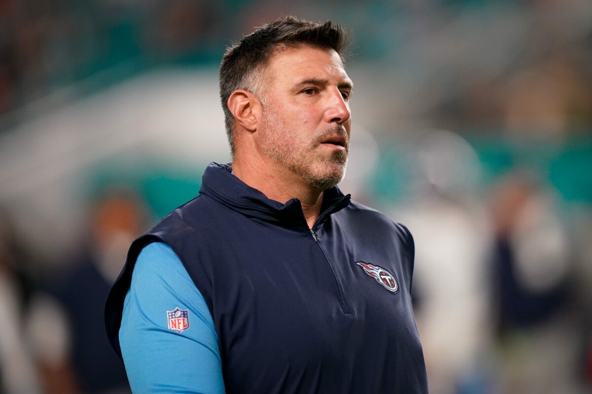Lip readers thought Mike Vrabel cursed out one of his players after special teams gaffe nearly cost Titans