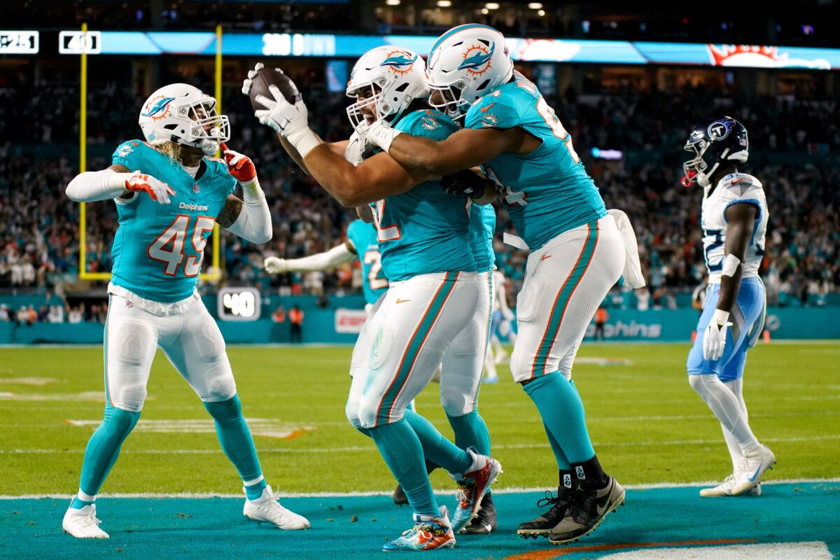 Dolphins set franchise record with third defensive touchdown in as many weeks