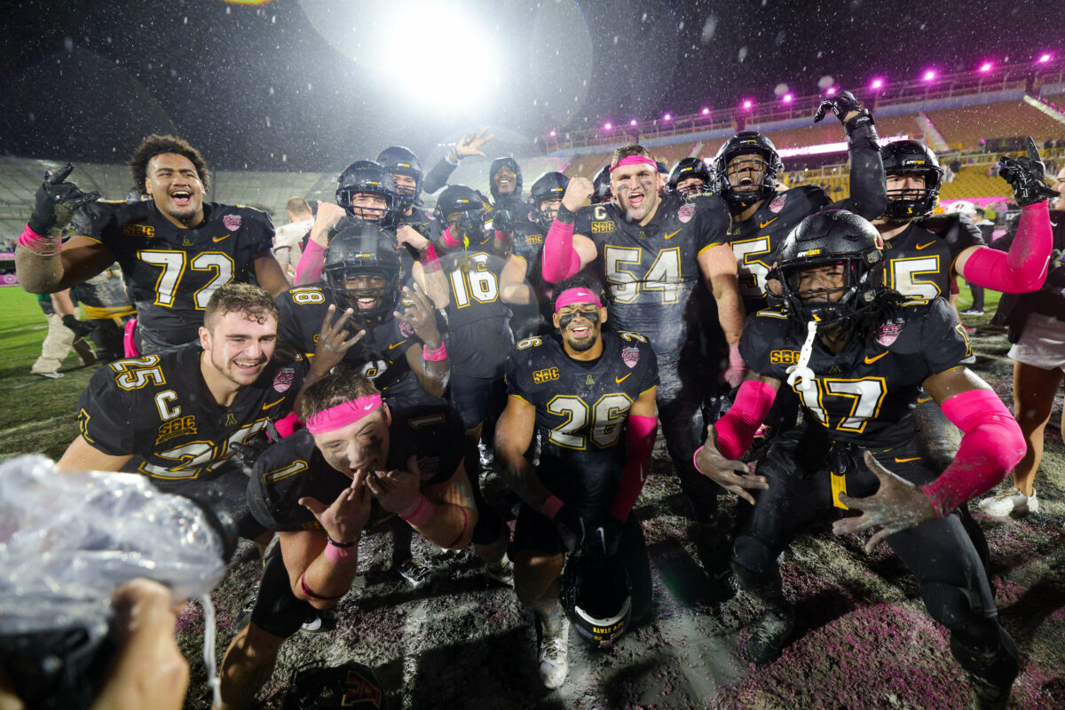 Appalachian State wins low-scoring, rainy Avocados from Mexico Cure Bowl