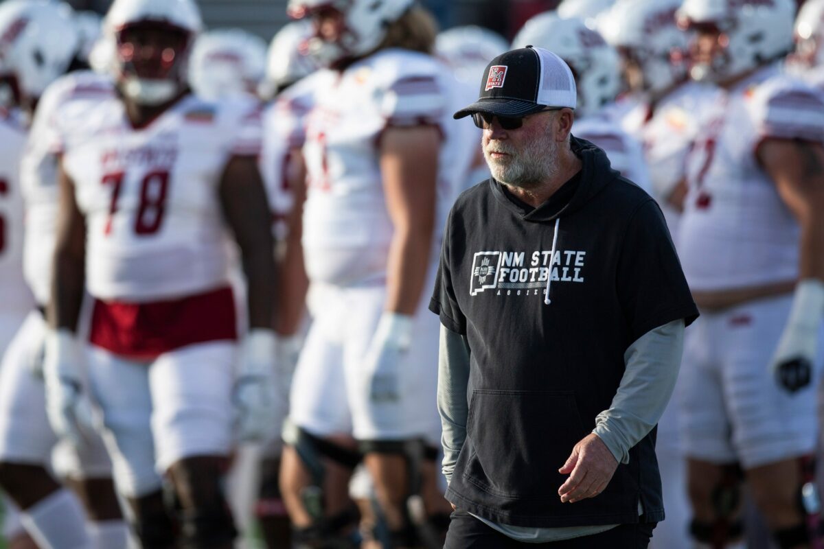 New Mexico State head coach Jerry Kill stepping down