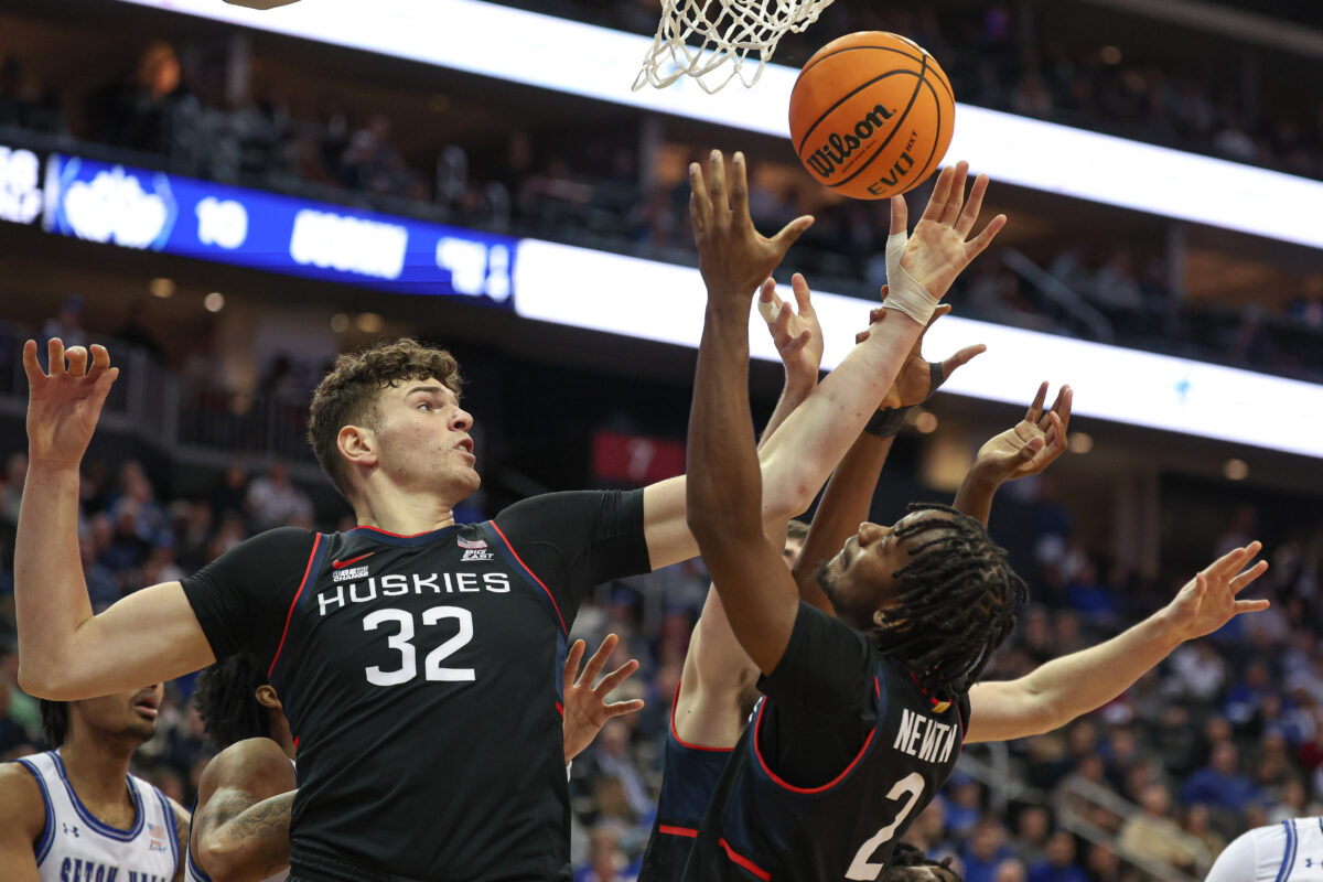 UConn crushed by Seton Hall as Donovan Clingan suffers ankle injury