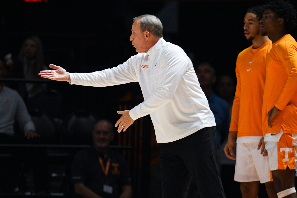 Tennessee coach Rick Barnes among first time nominees for Naismith Hall of Fame