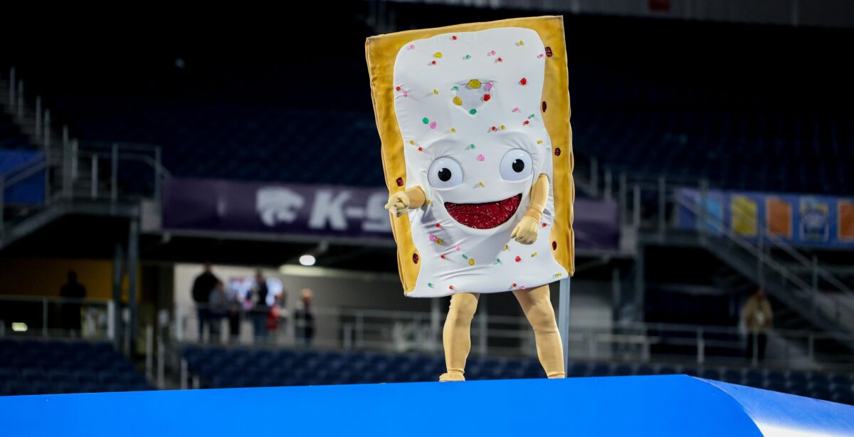The greatest mascot moments from the inaugural Pop-Tarts Bowl